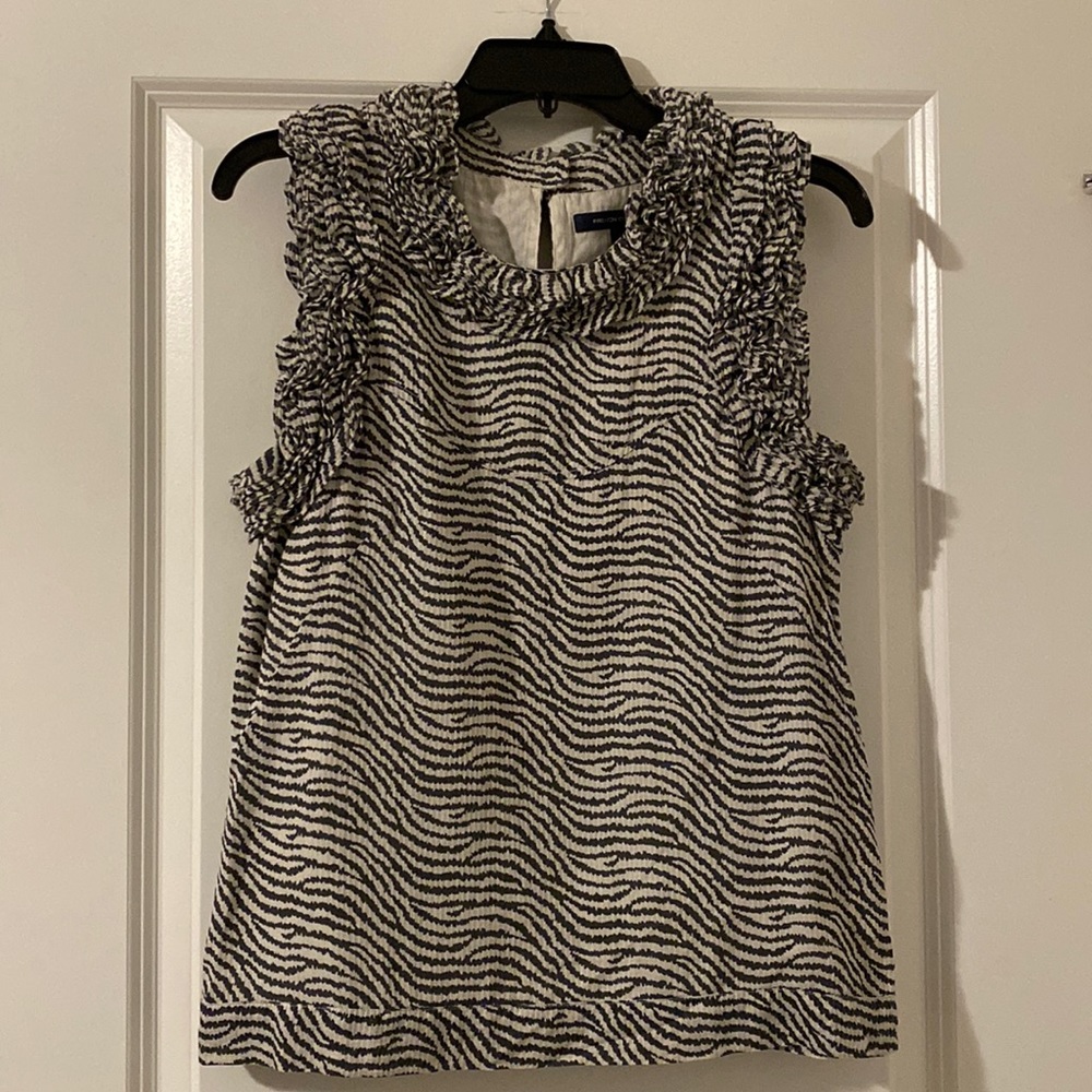 French Connection Ruffle sleeveless blouse. Mint condition!!